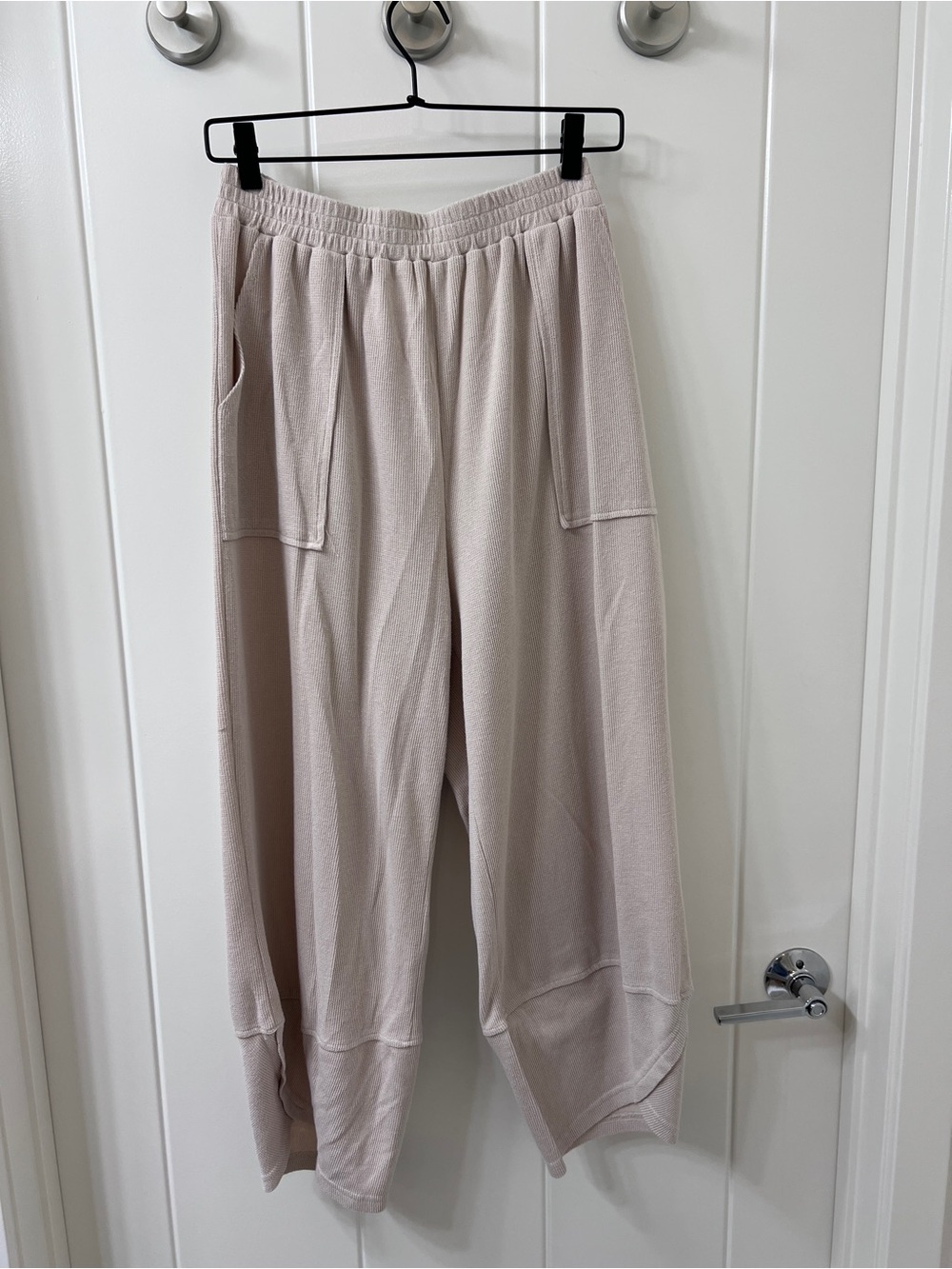Women's Barrel Lounge Pants in Light Taupe